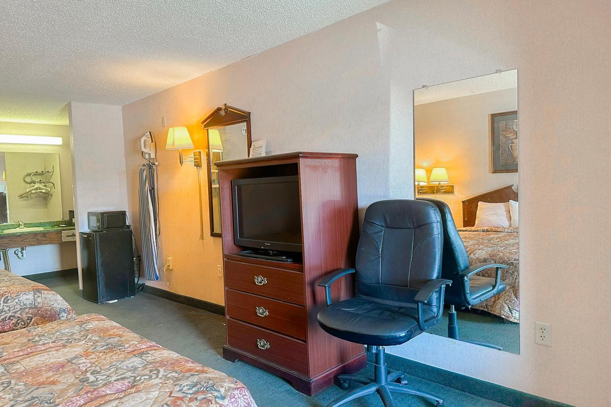 Oyo Hotel East Macon I-75 Εξωτερικό φωτογραφία