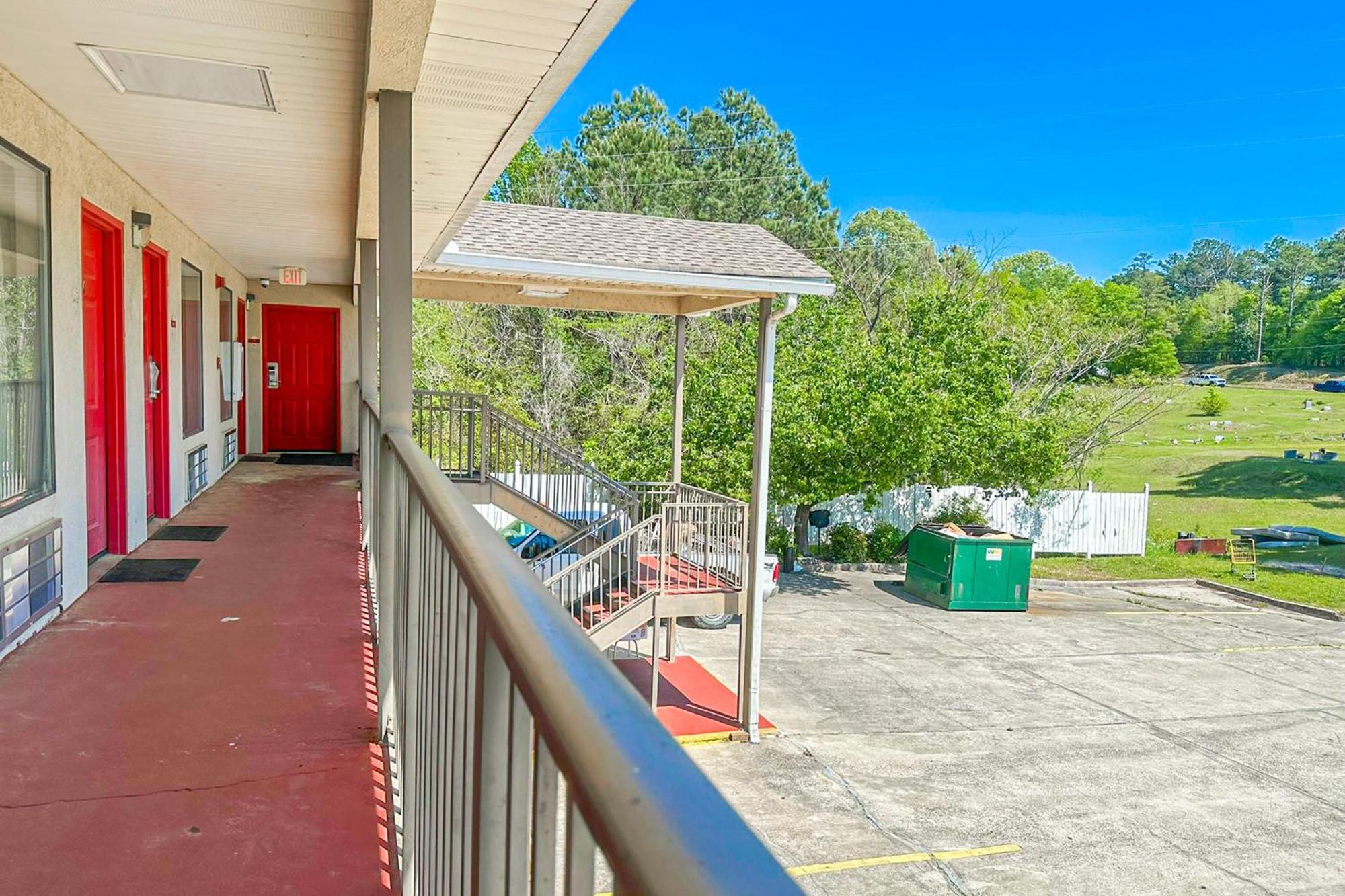Oyo Hotel East Macon I-75 Εξωτερικό φωτογραφία