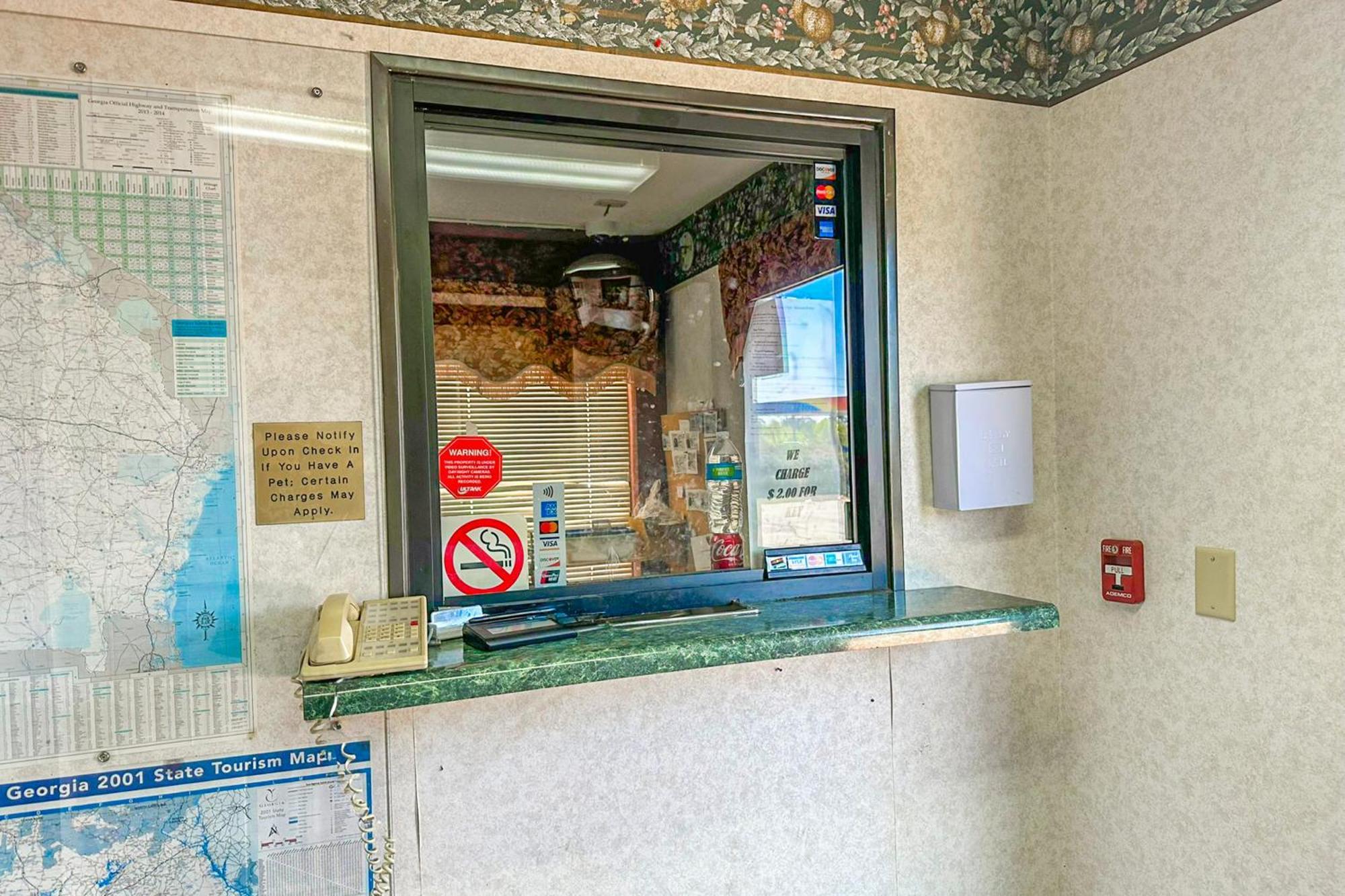 Oyo Hotel East Macon I-75 Εξωτερικό φωτογραφία