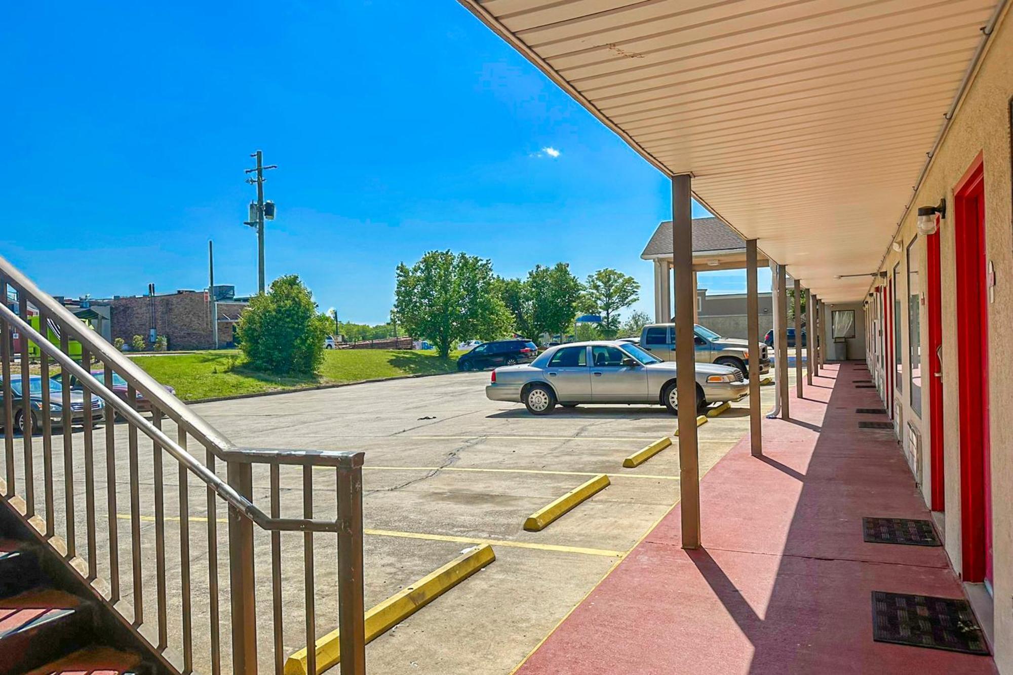 Oyo Hotel East Macon I-75 Εξωτερικό φωτογραφία