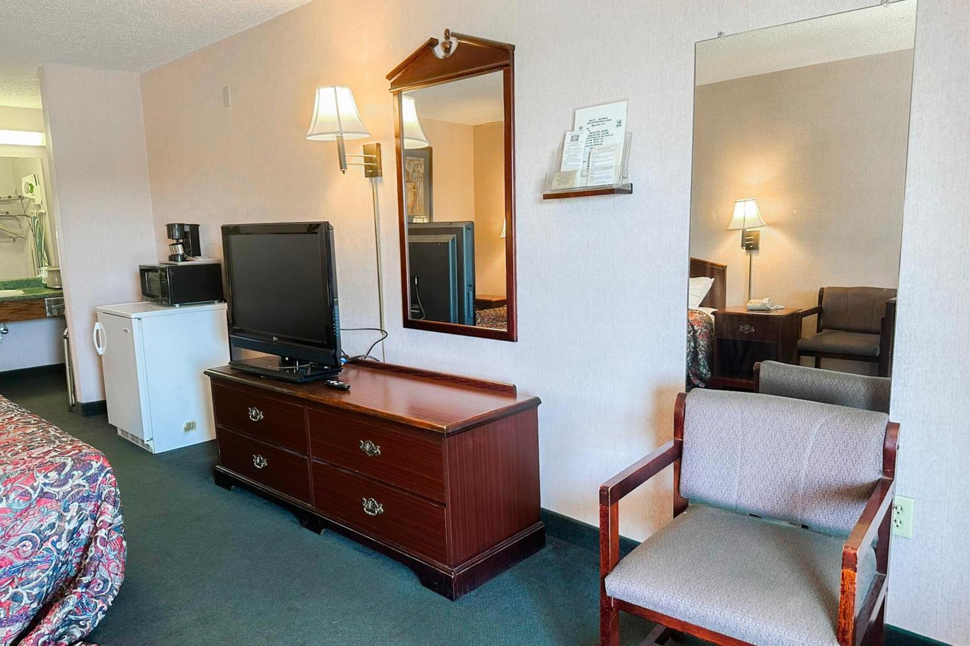 Oyo Hotel East Macon I-75 Εξωτερικό φωτογραφία